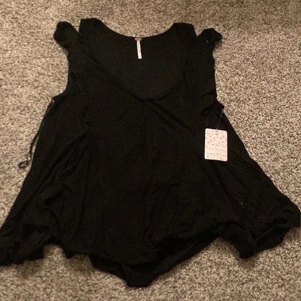 Black Sleeveless Top